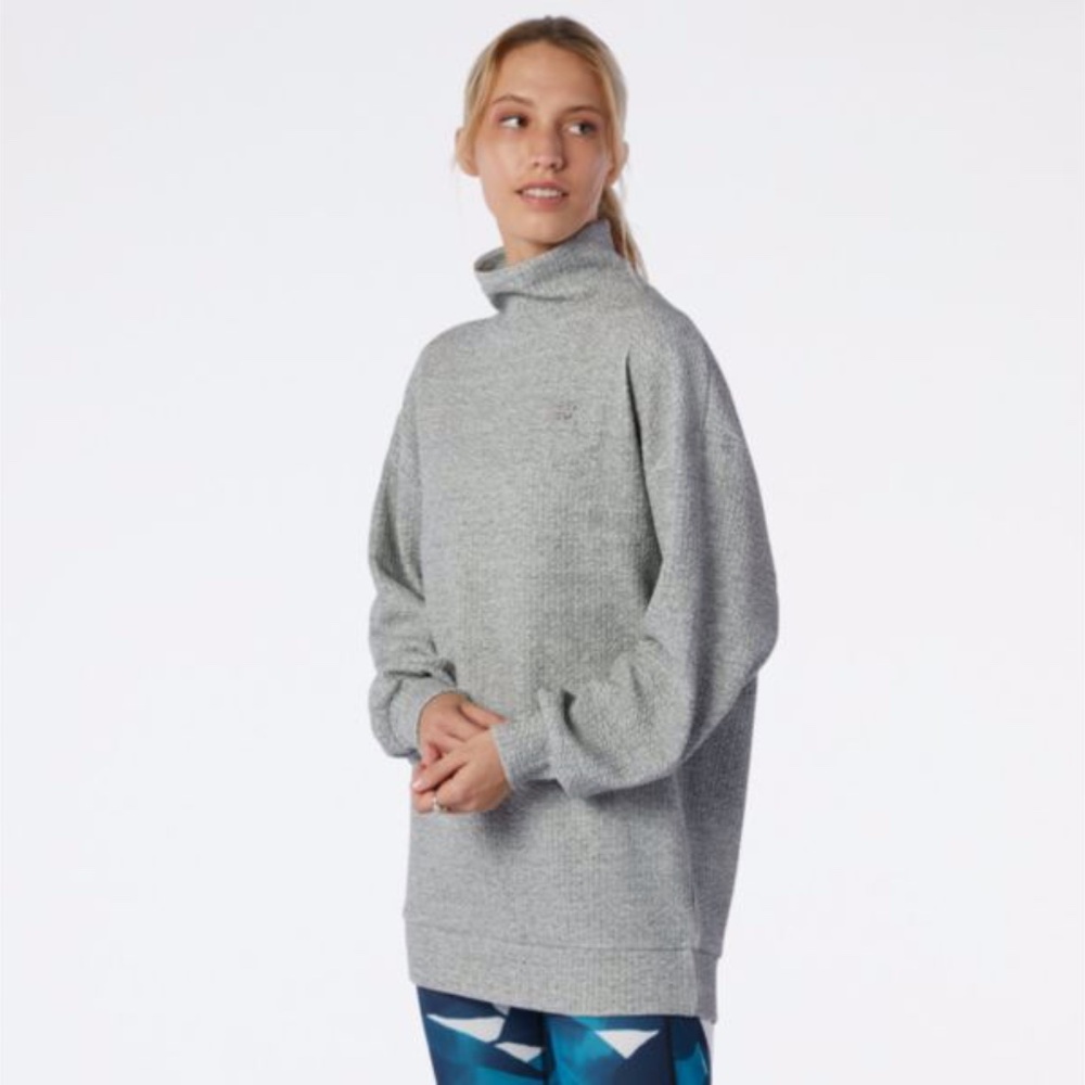 New Balance Transform Spring Loft Pullover in Athletic Gray